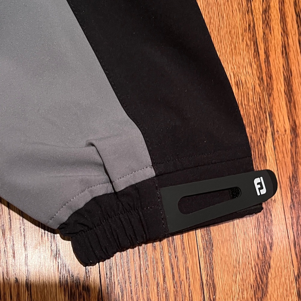 New Foot Joy Sports Illustrated Waterproof jacket XL golf - Picture 9 of 15